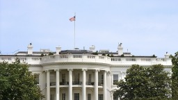 白宫将“驱逐移民”植入街机游戏挨批