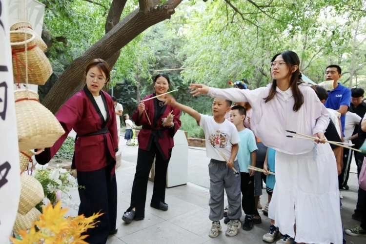 The 2025 National "Our Festival · Qixi Festival" Cultural Event Kicks Off in Wuhai City_fororder_图片11