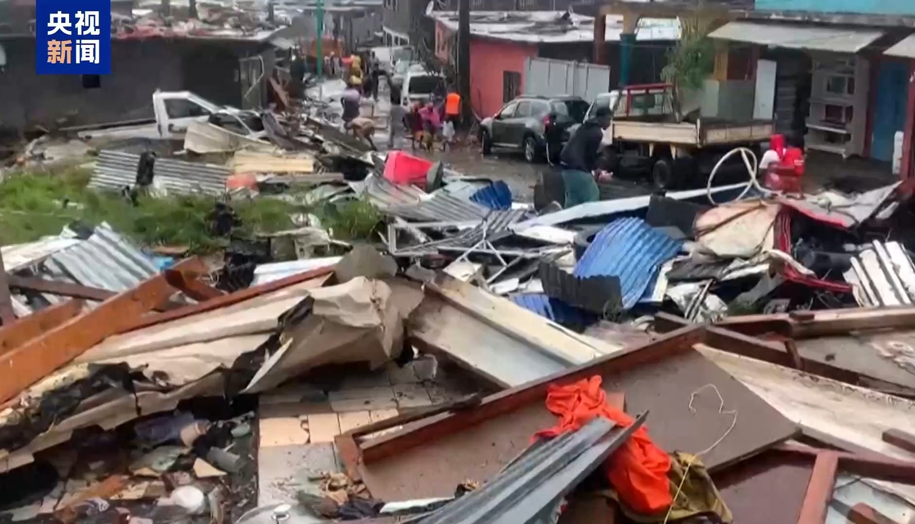 热带气旋重创马约特岛 造成严重伤亡