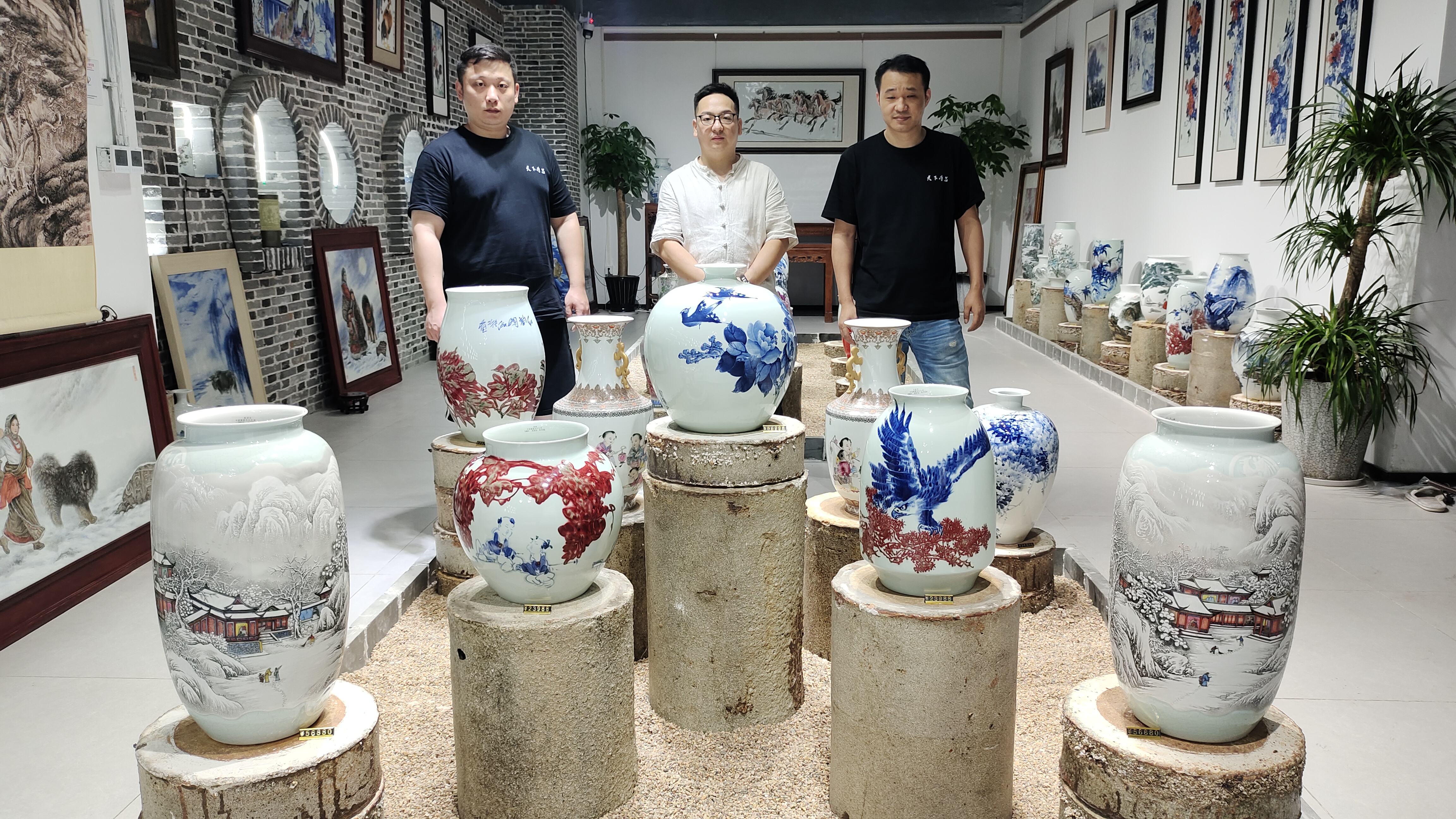 浙商精心布展参加第二十一届中国景德镇国际陶瓷博览会