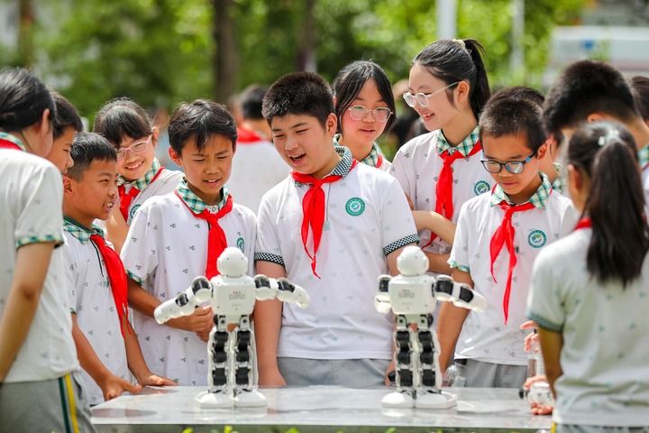 “孩子们成长得更好，是我们最大的心愿”——以习近平同志为核心的党中央关心少年儿童成长和少先队工作纪实