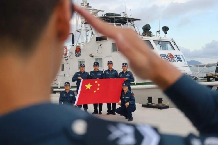 视频丨万里海疆同升一面旗 共祝祖国好！