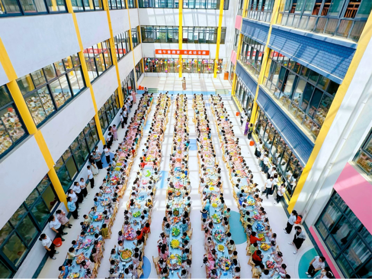 图片默认标题_fororder_长桌宴3