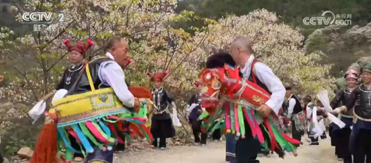 “好颜值”扮靓赏春消费 春日画卷引客来文旅市场暖意浓浓