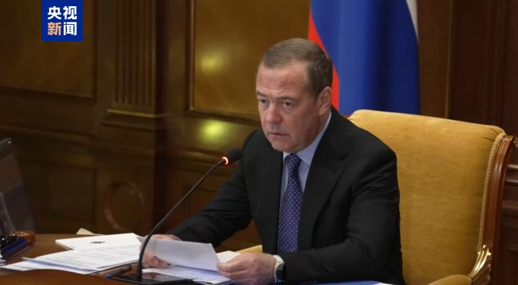 俄安全会议副主席：已完成俄总统去年所提征兵任务