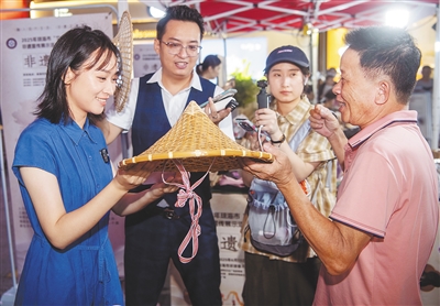 琼海举办非遗宣传展示活动
