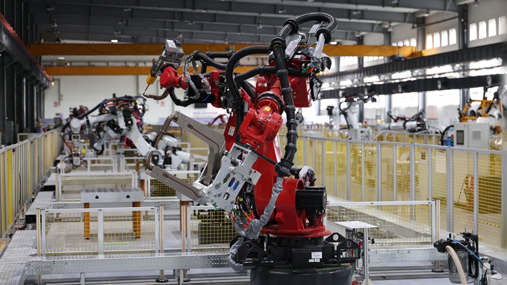 我国加快建设现代化产业体系_fororder_1763987077986_207