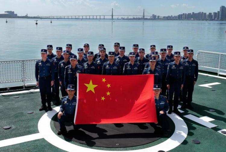 视频丨万里海疆同升一面旗 共祝祖国好！