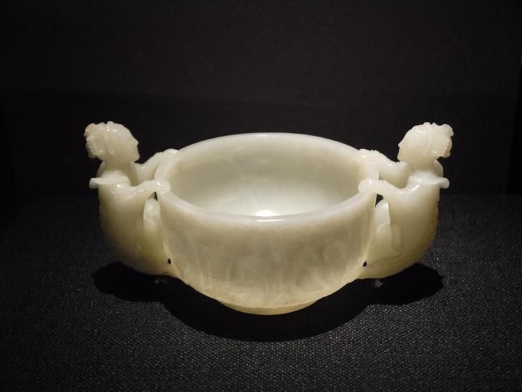 故宫举办清代宫廷和田玉文化特展