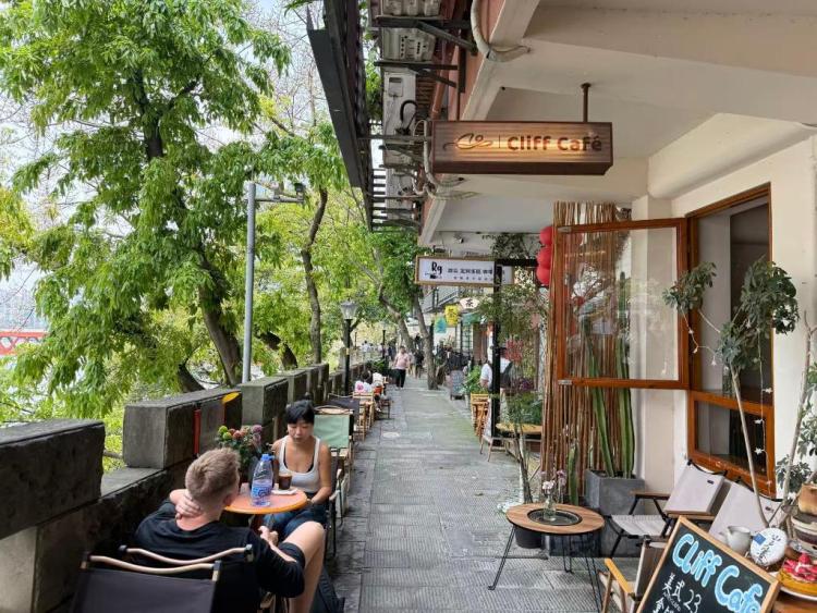 决胜“十四五” 打好收官战丨从“网红流量”到“长红留量”——国际消费中心城市建设的“重庆实践”