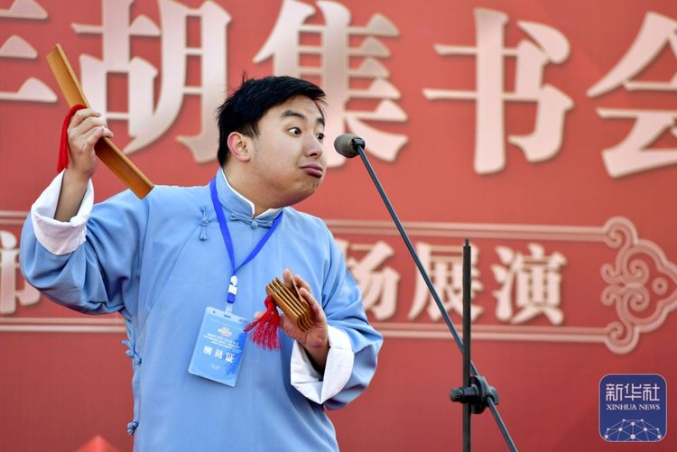 新春走基层丨胡集书会“曲山艺海”闹新春