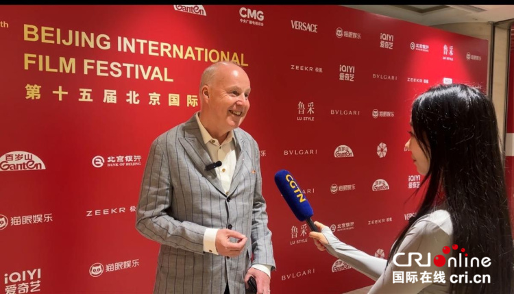 《哈利・波特》系列导演大卫·叶茨谈东西方文化在电影中的融合与平衡_fororder_12