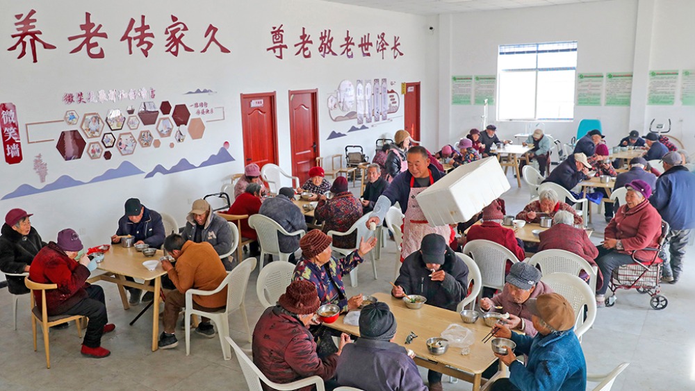 【情满中国年】守护“一老一小” 办好民生实事_fororder_1771760537445_998