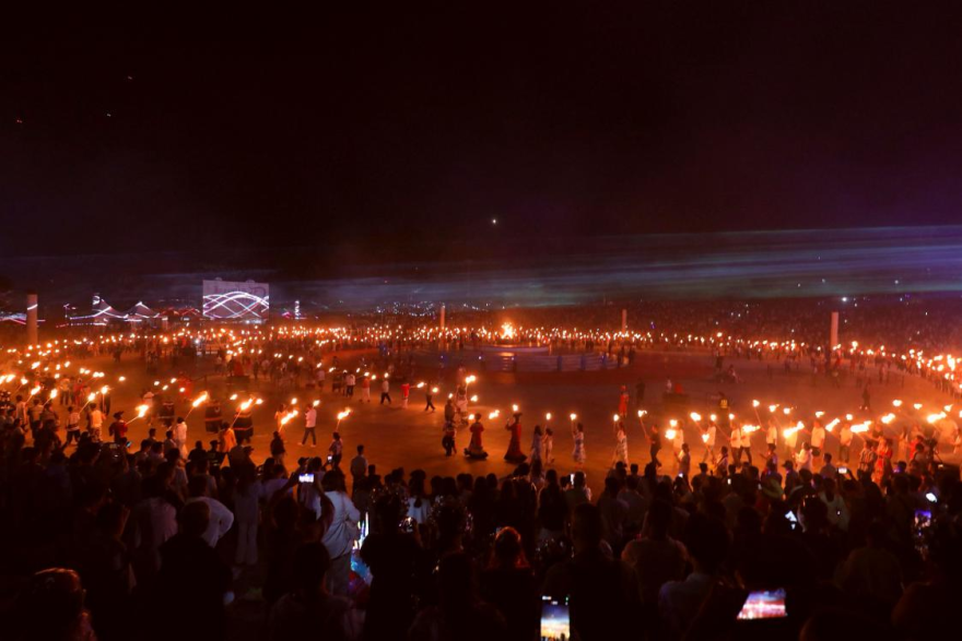 2025 Guizhou Yeyuhai·Haiping Yi Torch Festival Season in Full Swing_fororder_图片5