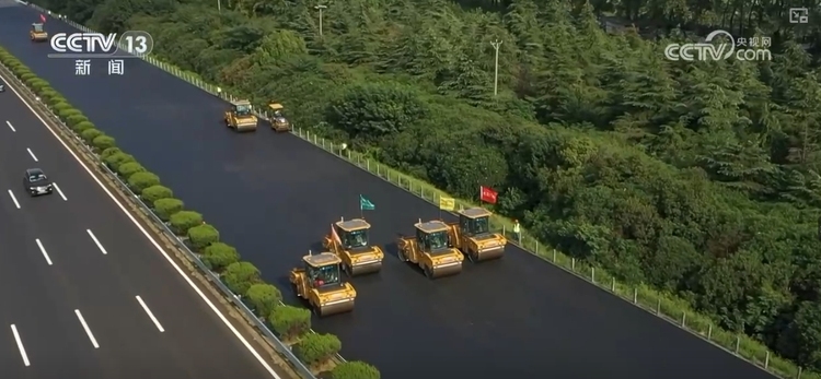 通村畅乡的公路网络越织越密 农民群众“走得好”、农村物流“运得畅”