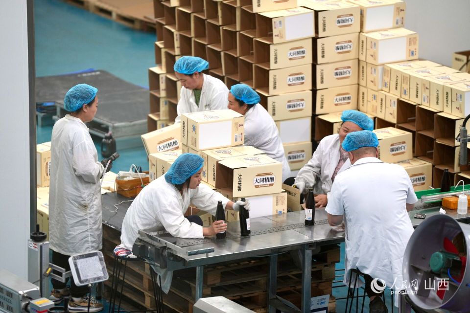 行进中国 | “花”式产业绽放沃野_fororder_LOCAL1753575247528LKIH46U1NP