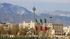 总台记者观察丨谈判前夕 伊朗展现强硬态度 伊美本质分歧难解_fororder_f639c444-c65e-45b2-b56f-deb81c53b7dc