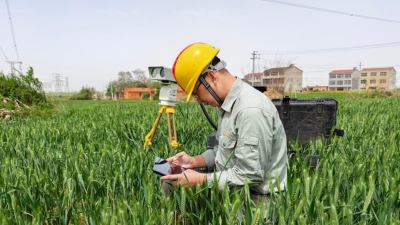 Xiangyang Power Supply Coordinated Air-and-Ground Operations Clear "White Hazards" with Lasers in Seconds