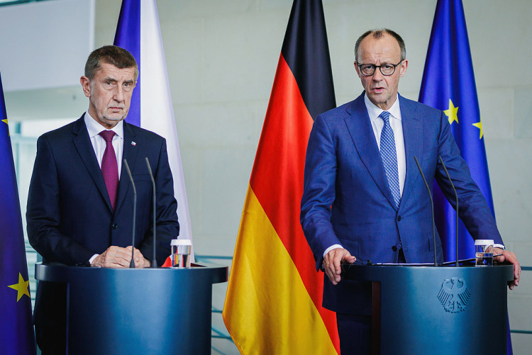 闪评 | “那将是一个巨大的错误” 德国总理缘何罕见公开批评以色列？