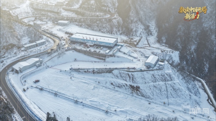数读中国开局新活力 |  3个月、10万游客、1000万增收：冰雪经济让小镇“热”出新高度
