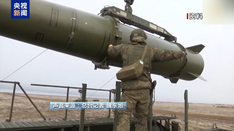“远火比拼”日渐激烈 俄乌远程武器库都有哪些“牌”？