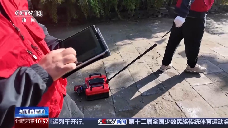 微米级震动监测 新技术为古寺沉降“把脉开方”