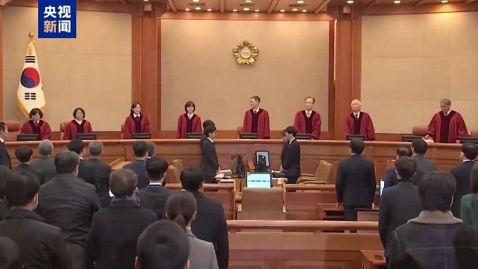 尹锡悦首次出席弹劾案庭审辩论 103分钟披露哪些细节 一文详解→