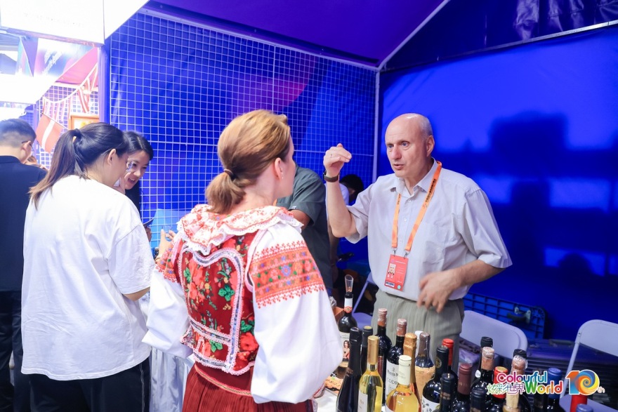 10th Colorful World Cultural Exhibition and Exchange Event Kicks off in Beijing_fororder_12