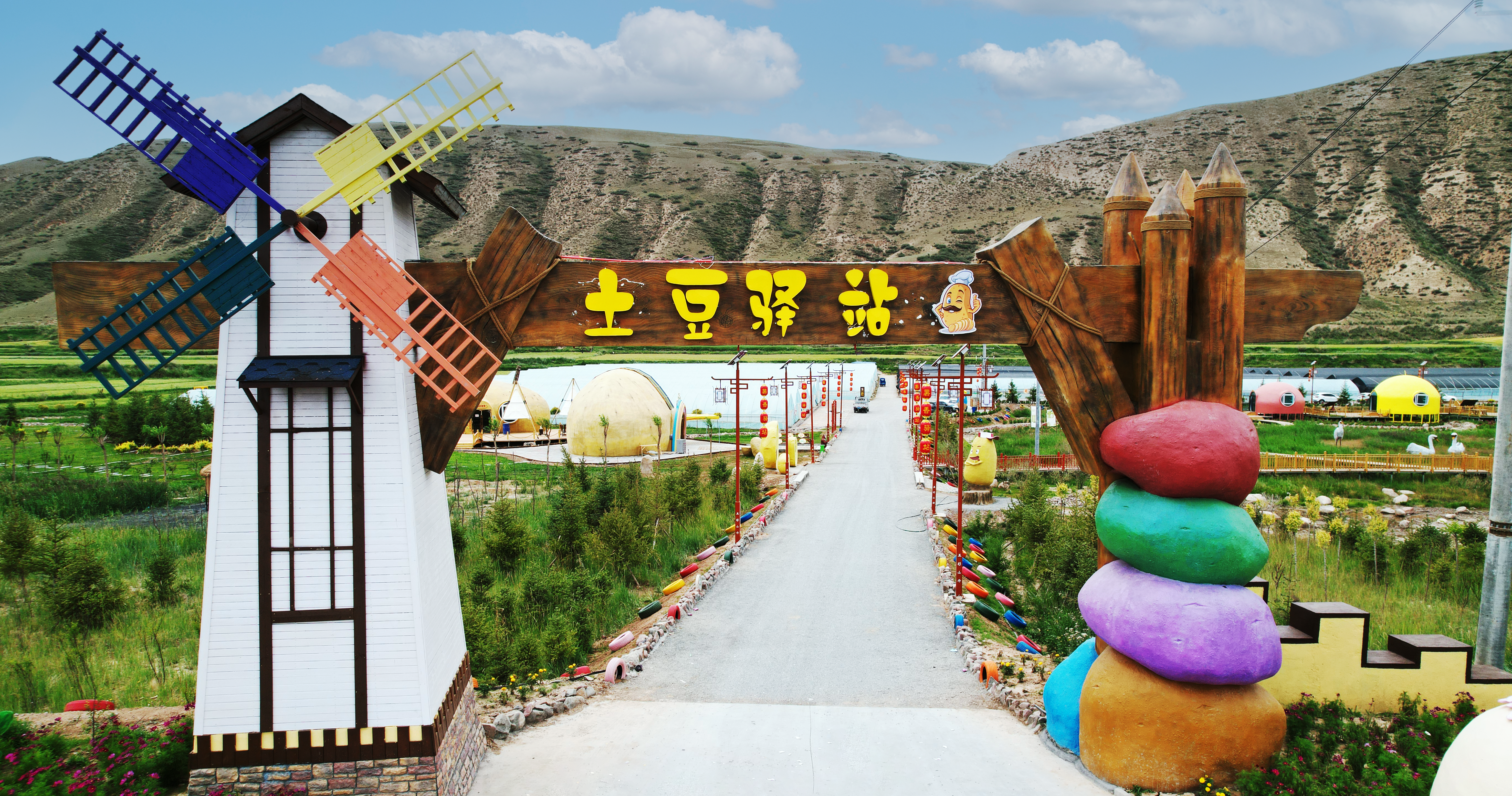 张掖山丹：特色产业铺就乡村振兴致富路_fororder_土豆驿站