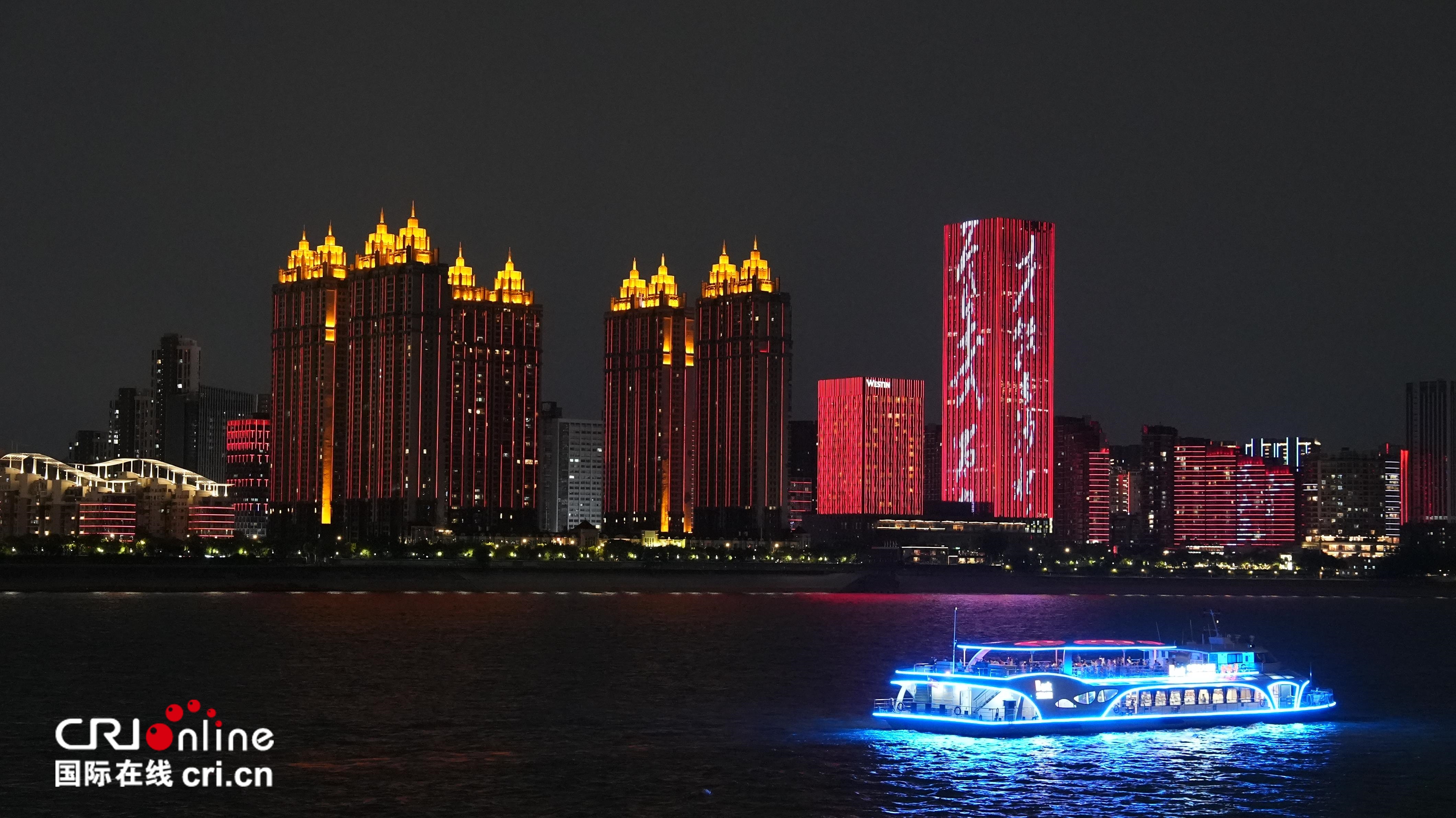 帧帧光影里的夏日江城（组图）_fororder_10