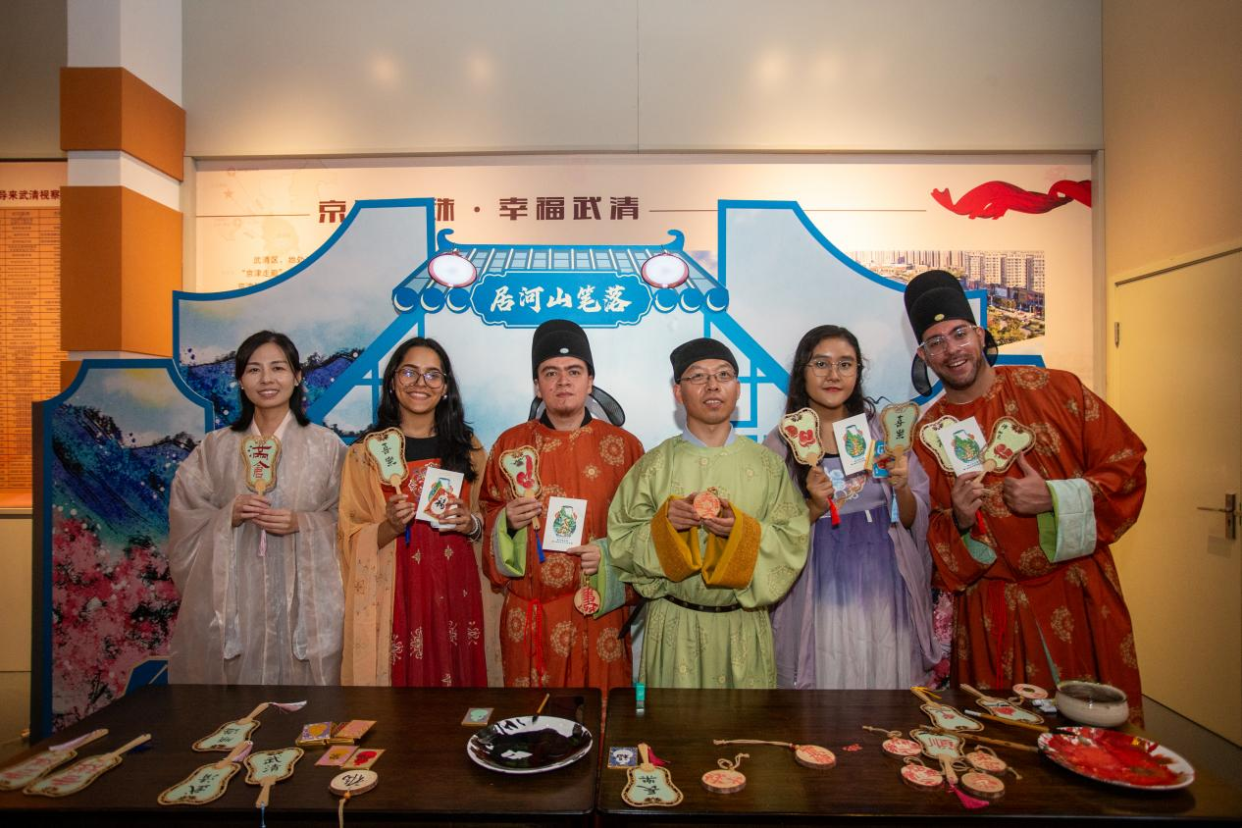International Youth in Wuqing: Journey Through Past and Present to Explore Culture and Treasures_fororder_图片14