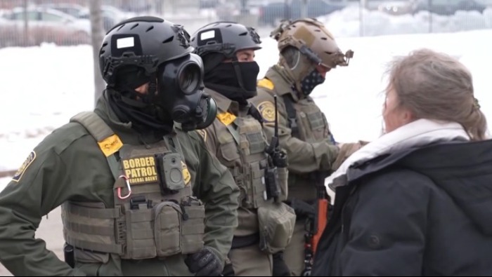 视频丨美政府边境事务主管：700名执法人员将立即从明州撤离_fororder_0a67cb411da34e548aa0b5b77b8aead1.1920x1080.750x2147483647