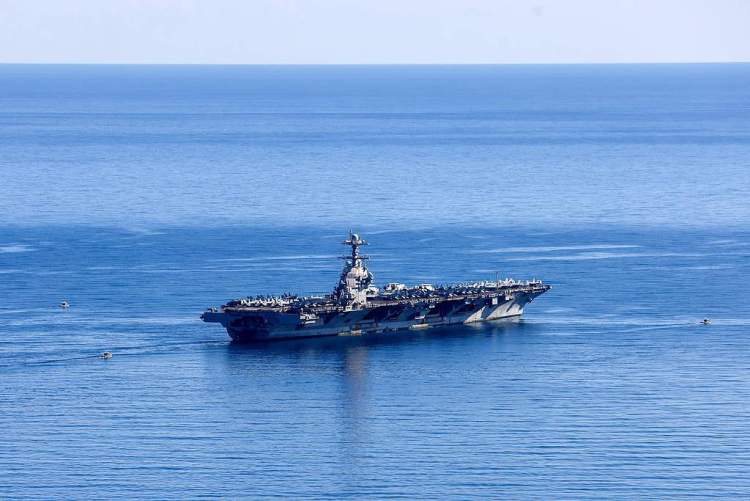 美“福特”号航母主洗衣房发生火灾