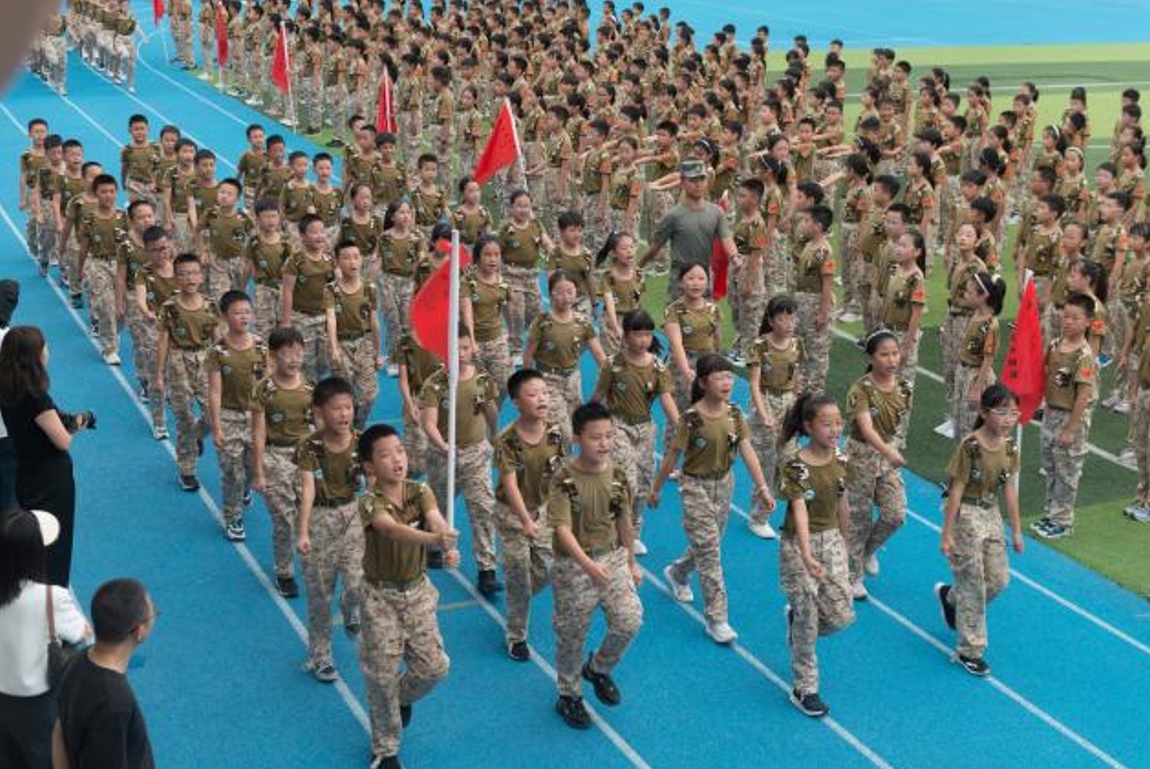 激发学生感恩之情 金华市东苑小学开展国防教育活动