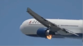 现场视频丨起飞后引擎突然起火 达美航空一波音客机紧急返航洛杉矶
