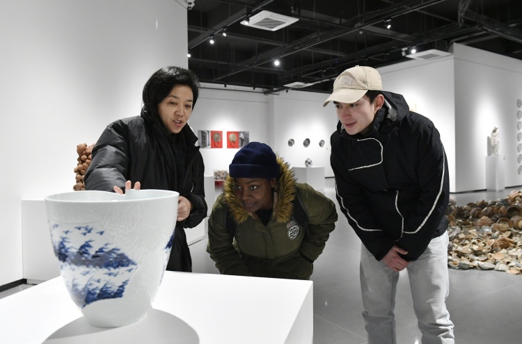 资讯有故事丨全国人大代表张婧婧：以瓷为媒“向世界讲述美美与共的中国故事”