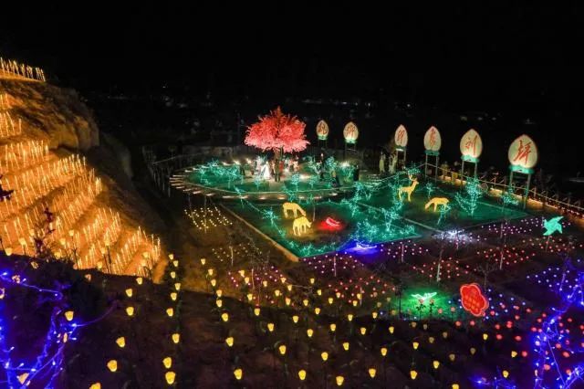 二十载灼灼桃花映春色 八千年悠悠文脉启新程——秦安以花为媒文旅商融合步履铿锵_fororder_mmexporta8d5fc65bad62a6ab336ea496da1384f_1745721466613