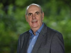 英国专家：期待“十五五”规划助力全球稳定与共赢发展 开拓英中合作新机遇