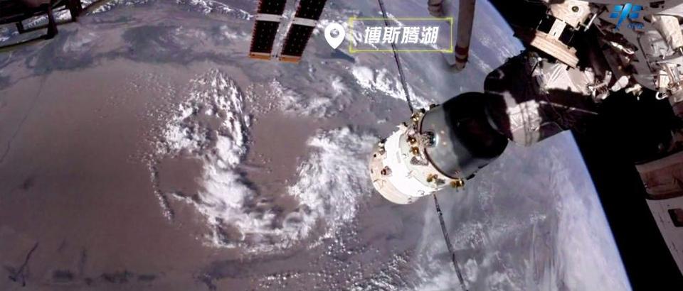 创意微视频|中国空间站:和神十八一起祝福中国