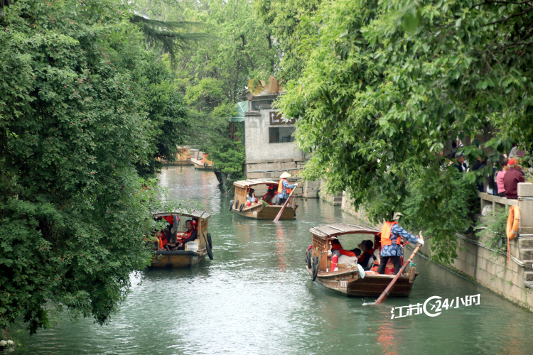苏州：“水上游”为游客夏日添凉意