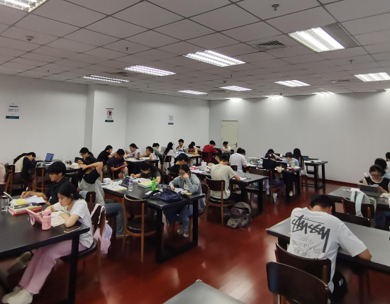江苏沛县用心用情破题群众高温酷暑下的“急难愁盼”_fororder_图片 3