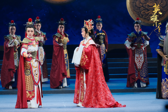 “05后”女小生演绎家国大义 南京市越剧团《英雄少年》“五四”开演_fororder_图片 3