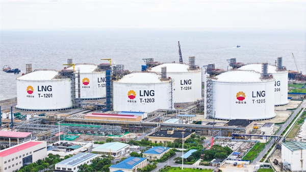 中石油江苏LNG扩建储罐项目开工 南通如东阳光岛再添一座“气墩墩”_fororder_35