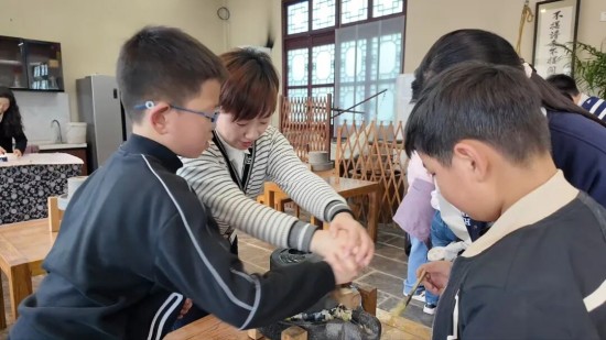 盐城东台市五烈镇:春假特色实践 激活青少年成长“第二课堂”