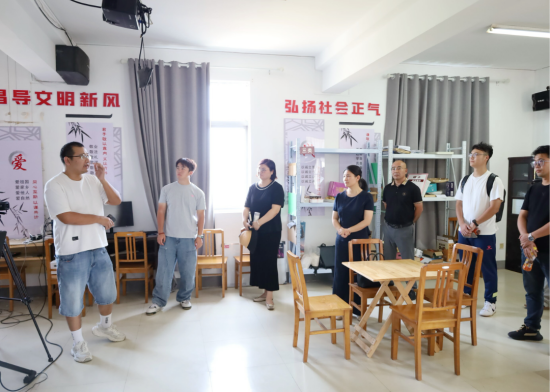 泰州海陵：红旗街道开展“数字赋能·电商兴农”专题协商议事会_fororder_图片 2