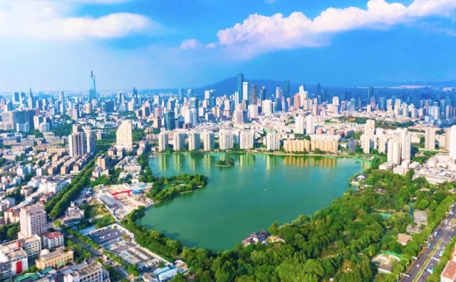 江苏南京：夏日一起去“追风”，吹热“清凉经济”