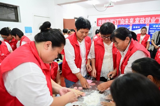 进课堂即上岗 淮安清江浦“定制技能”让就业触手可及_fororder_图片 5