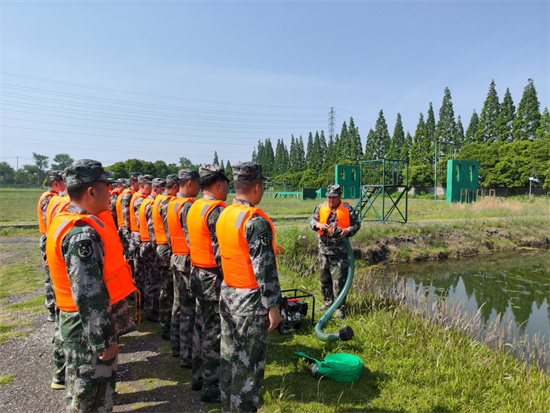 泰州海陵城西街道:織密保障網 退役軍人志願服務隊助力社區治理