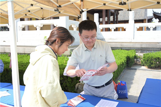 淮安市清江浦区：边走边学 这场普法活动因“典”精彩_fororder_图片14