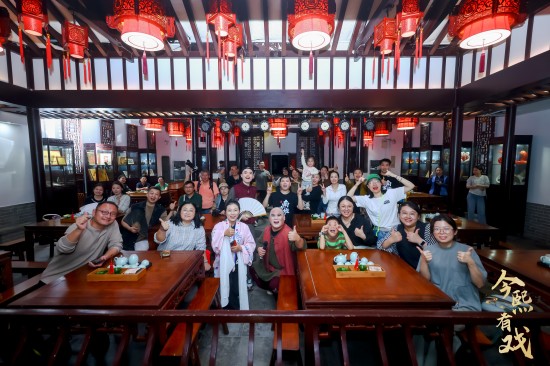 从“看客”到“主角” 南京“今熙有戏”沉浸式夜游激活传统戏曲魅力_fororder_图片 3